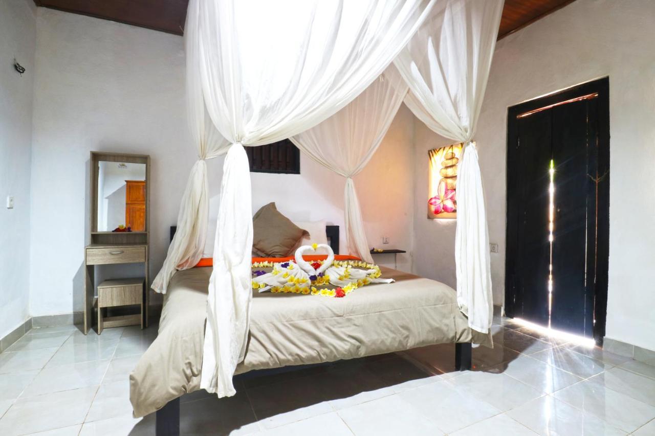 Sunjaya Kubu Guesthouse Lembongan Exterior foto